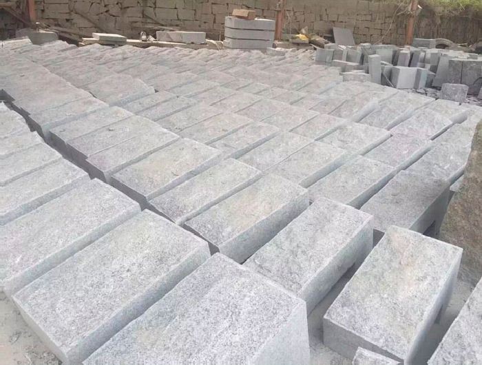 flush kerb stone