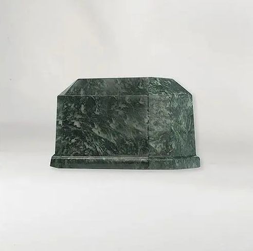 emerald green marble nails